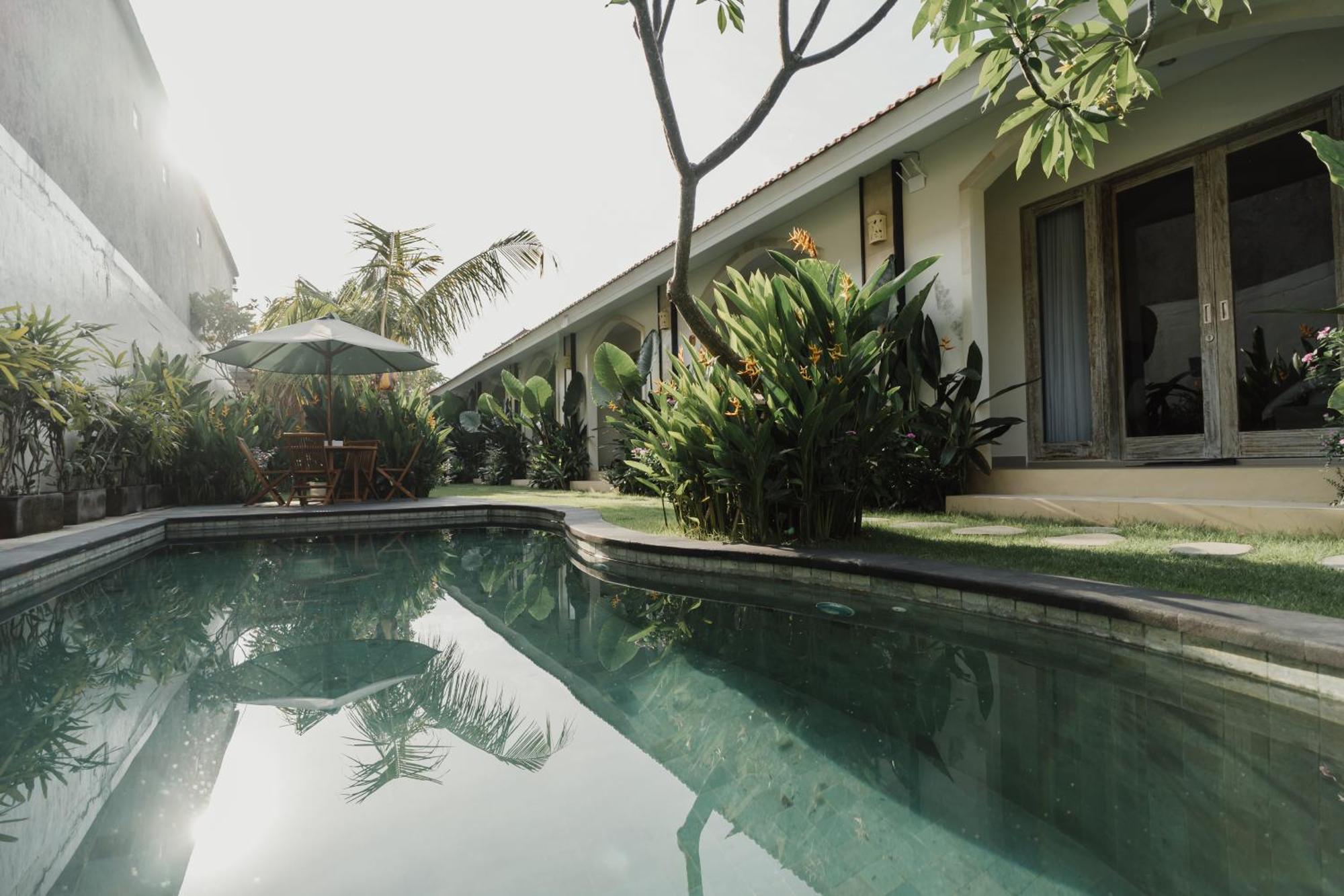 D'Leafy Seminyak Hotel Exterior photo